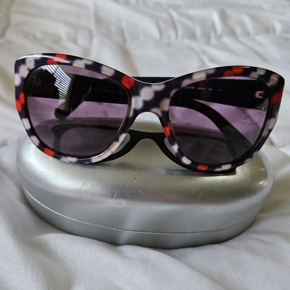 Kate Spade KIA/S Cat Eye Sunglasses - Red Black White Diagonal Dots - EUC - Picture 5 of 9
